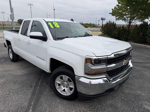 White 2018 Chevrolet Silverado 1500 LT