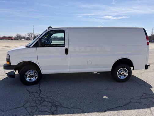 2023 GMC Savana 2500 Work Van