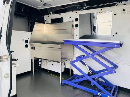 2019 Mercedes-Benz Sprinter 2500 Standard Roof