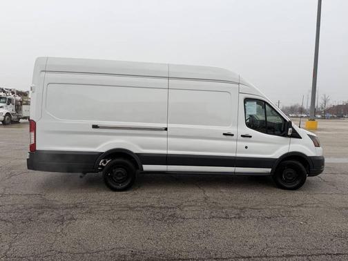 2021 Ford Transit-250 Base