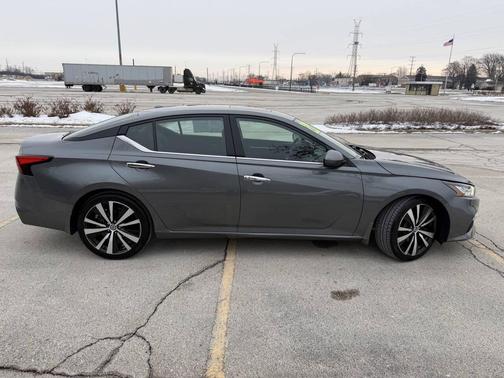 2020 Nissan Altima 2.5 Platinum 4dr Sedan