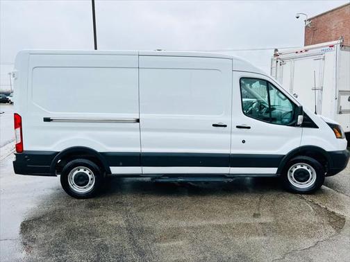2017 Ford Transit-150 Base