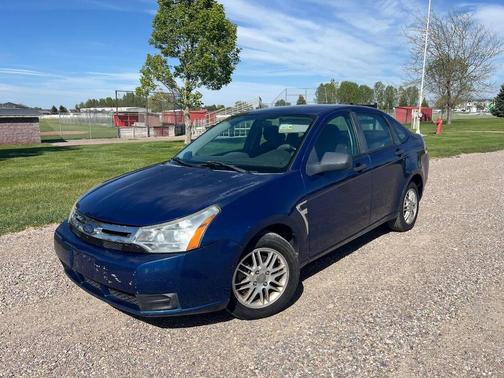 Blue 2008 Ford Focus SE