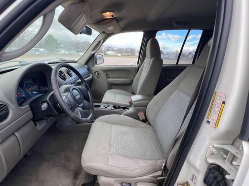 2005 Jeep Liberty Sport