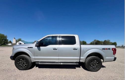 White Platinum Metallic Tri-Coat 2015 Ford F-150 Lariat