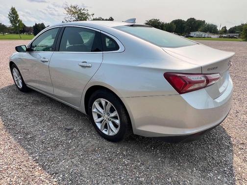 2022 Chevrolet Malibu FWD LT