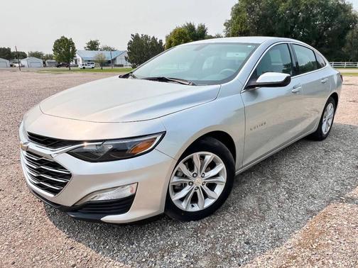 2022 Chevrolet Malibu FWD LT