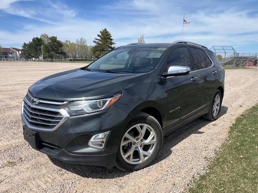 Gray 2018 Chevrolet Equinox Premier