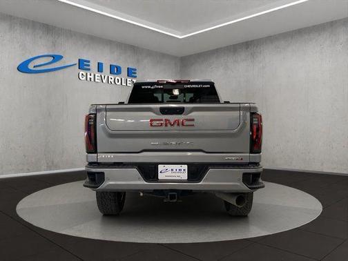 Sterling Metallic 2025 GMC Sierra 2500 AT4