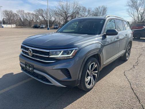Platinum Gray Metallic 2022 Volkswagen Atlas 3.6L SEL