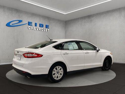 2013 Ford Fusion S