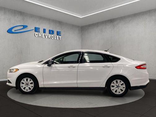 2013 Ford Fusion S