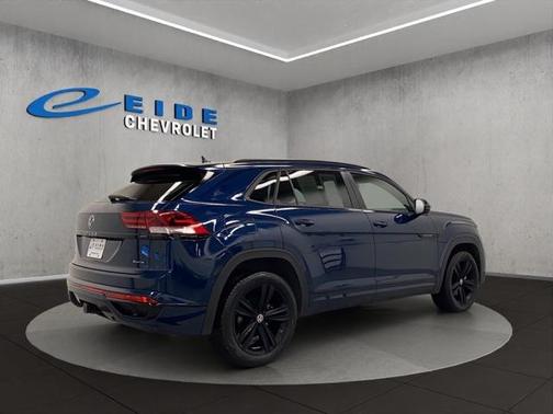 2023 Volkswagen Atlas Cross Sport 3.6L V6 SEL R-Line