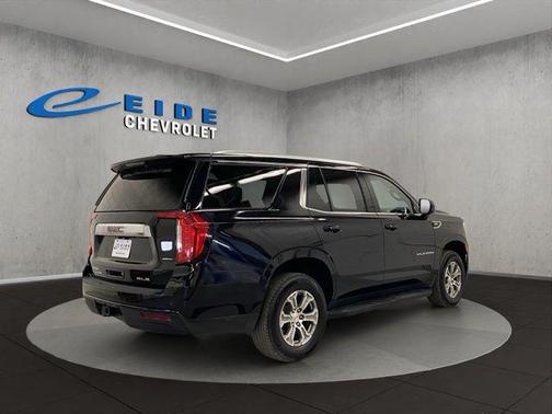 Onyx Black 2023 GMC Yukon SLE
