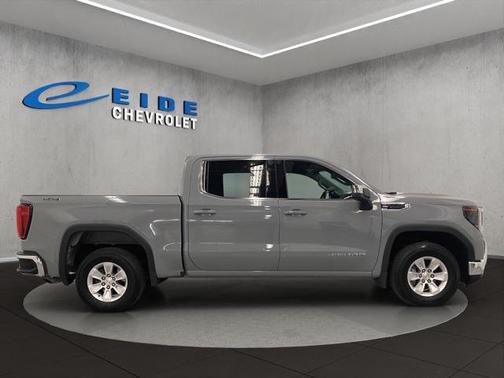 2024 GMC Sierra 1500 SLE