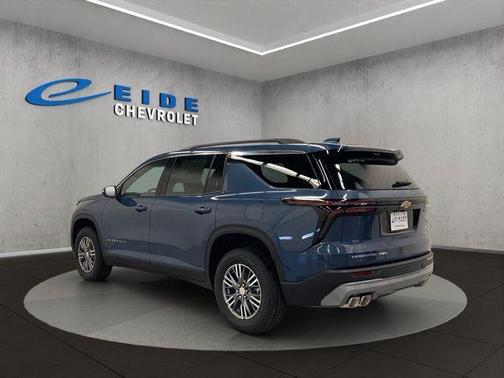 Lakeshore Blue 2026 Chevrolet Traverse LT