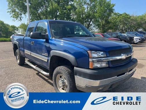 Arrival Blue Metallic 2004 Chevrolet Silverado 2500 LS H/D Extended Cab