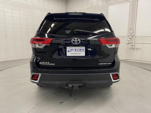 2017 Toyota Highlander Limited
