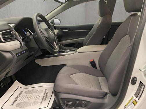 Ice Cap 2023 Toyota Camry LE