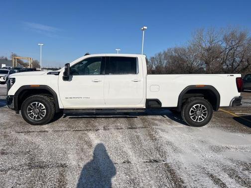2024 GMC Sierra 3500 SLE