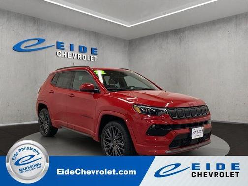 Redline Pearlcoat 2022 Jeep Compass (RED) Edition 4x4 SUV