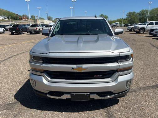 Silver Ice Metallic 2018 Chevrolet Silverado 1500 2LT