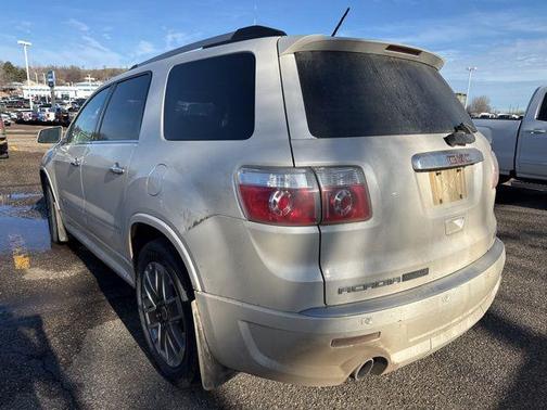 White Diamond Tricoat 2011 GMC Acadia Denali