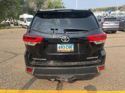 2017 Toyota Highlander Limited
