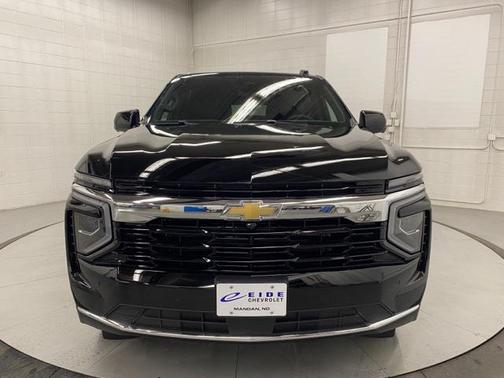 2025 Chevrolet Suburban LS