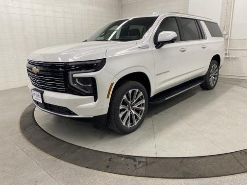 2025 Chevrolet Suburban 4WD High Country