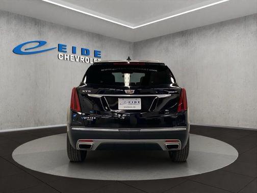 Stellar Black Metallic 2022 Cadillac XT5 Premium Luxury
