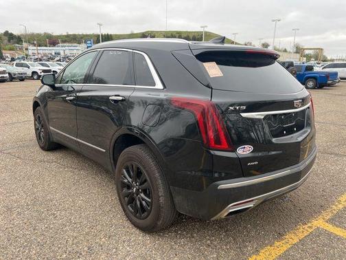 Stellar Black Metallic 2022 Cadillac XT5 Premium Luxury