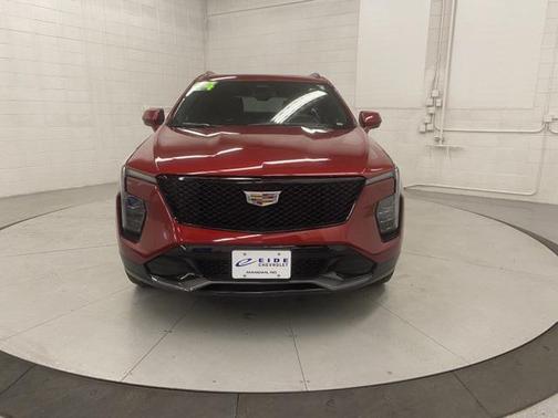 2024 Cadillac XT4 Sport