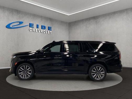 2022 Cadillac Escalade ESV Sport