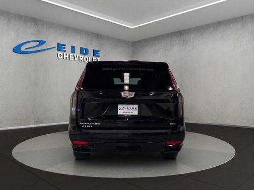 2022 Cadillac Escalade ESV Sport