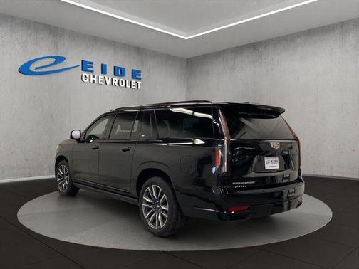 2022 Cadillac Escalade ESV Sport