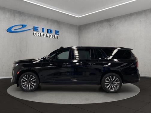 2022 Cadillac Escalade ESV Sport