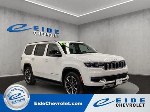 Bright White Clearcoat 2023 Jeep Wagoneer Series II 4x4 SUV