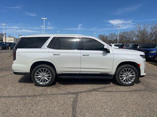 Crystal White Tricoat 2024 Cadillac Escalade Premium Luxury