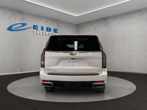 Crystal White Tricoat 2024 Cadillac Escalade Premium Luxury