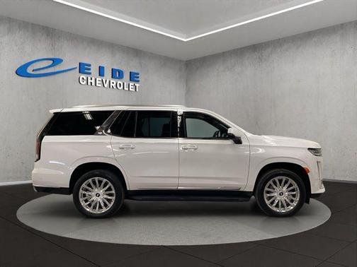 Crystal White Tricoat 2024 Cadillac Escalade Premium Luxury