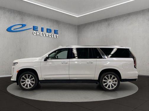 2023 Cadillac Escalade ESV Premium Luxury Platinum