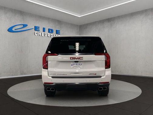 Summit White 2025 GMC Yukon AT4 4WD