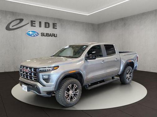 Sterling Metallic 2024 GMC Canyon AT4