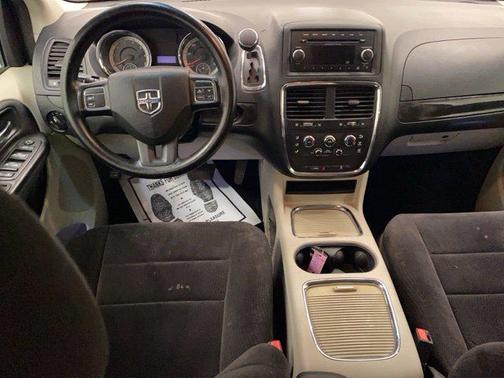Brilliant Black Crystal Pearlcoat 2014 Dodge Grand Caravan SXT