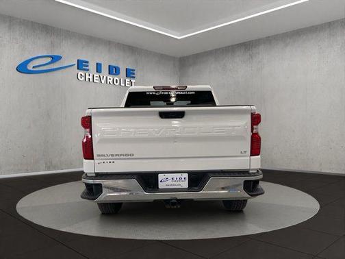 Summit White 2024 Chevrolet Silverado 1500 LT
