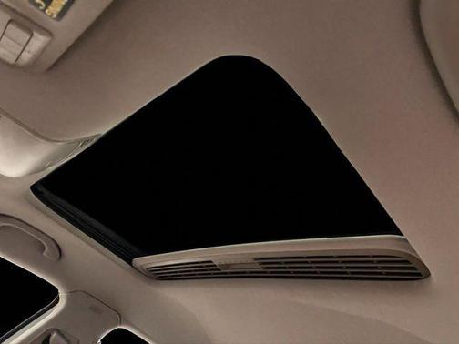 United Gray 2007 Volkswagen Passat 3.6 L 4Motion