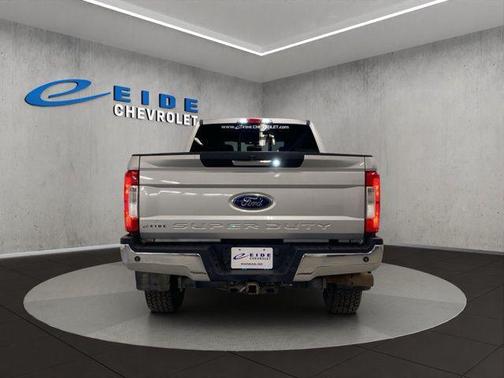 INGOT SILVER METALLIC 2017 Ford F-250 Lariat