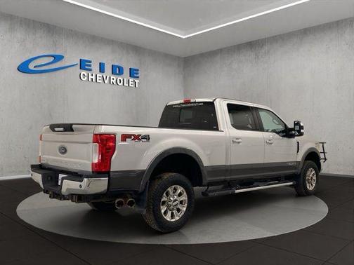 INGOT SILVER METALLIC 2017 Ford F-250 Lariat
