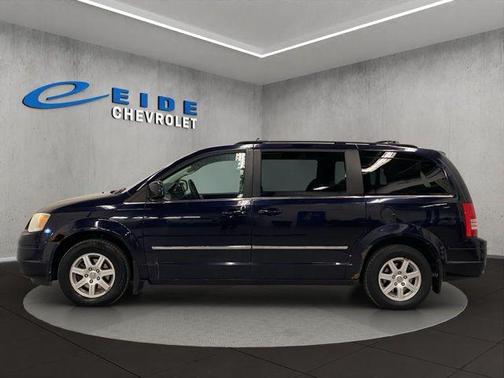2010 Chrysler Town & Country Touring